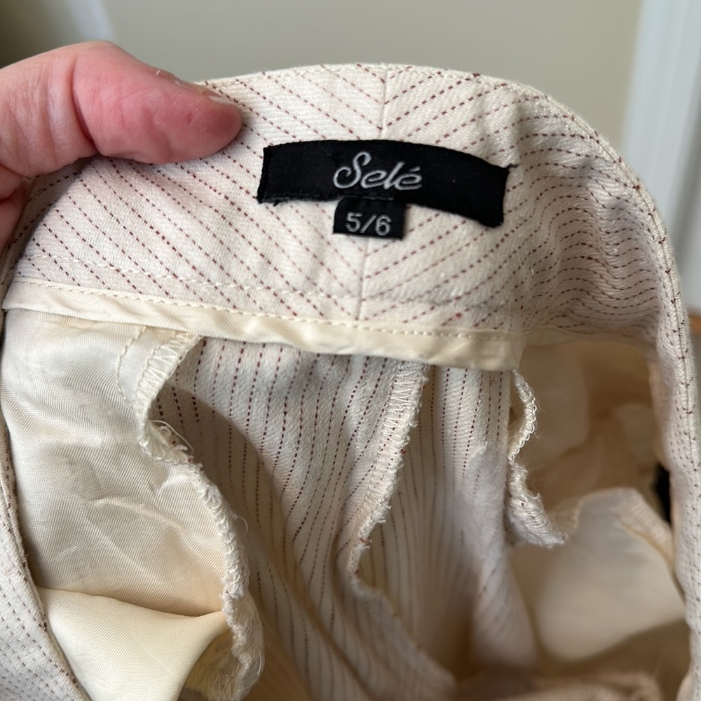 Perfect condition slacks cream with barely there brown pinstripe. Sz Jr 5/6 - Picture 8 of 9